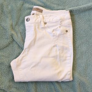 Max jeans white pants!